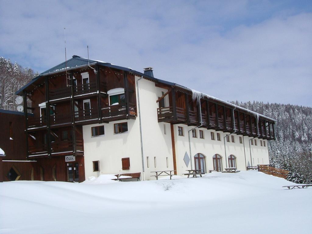 Hotel Club Le Risoux Bois-dʼAmont エクステリア 写真