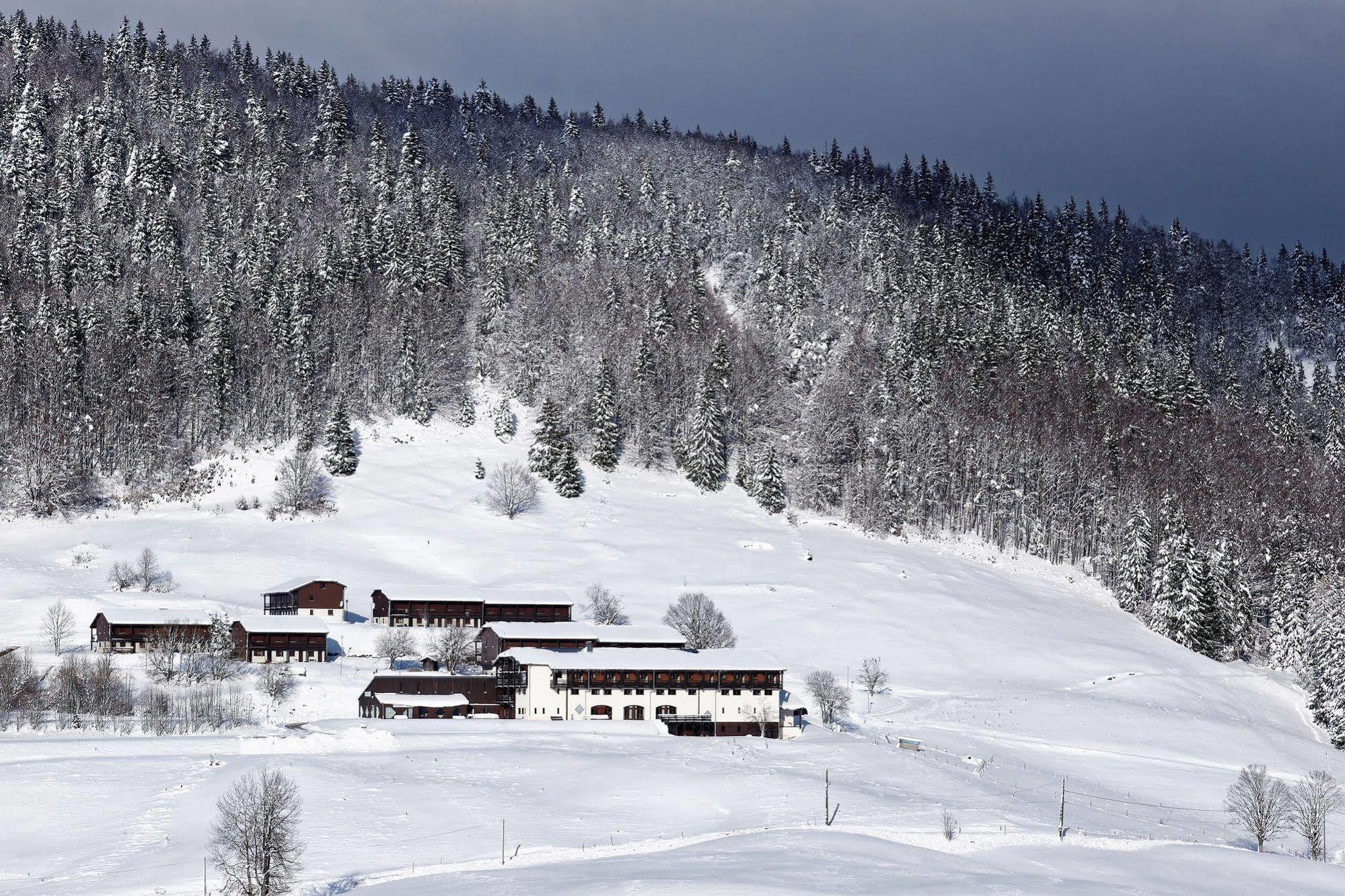 Hotel Club Le Risoux Bois-dʼAmont エクステリア 写真
